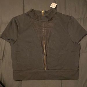 Black express crop top